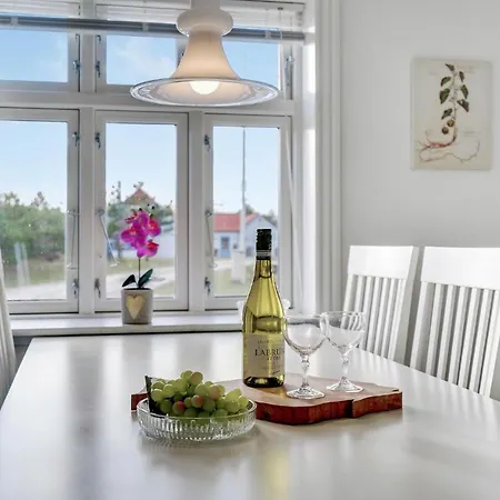 Stunning In With House A Panoramic View