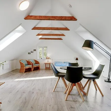 In بيت للعطل *